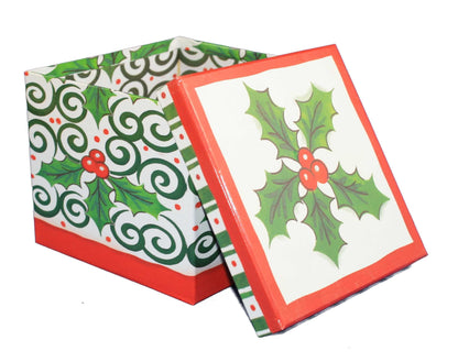 Holly Plaid Square Gift Box - - Shelburne Country Store